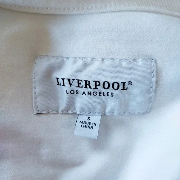 Women's White Denim Jacket - Picture 13 of 14